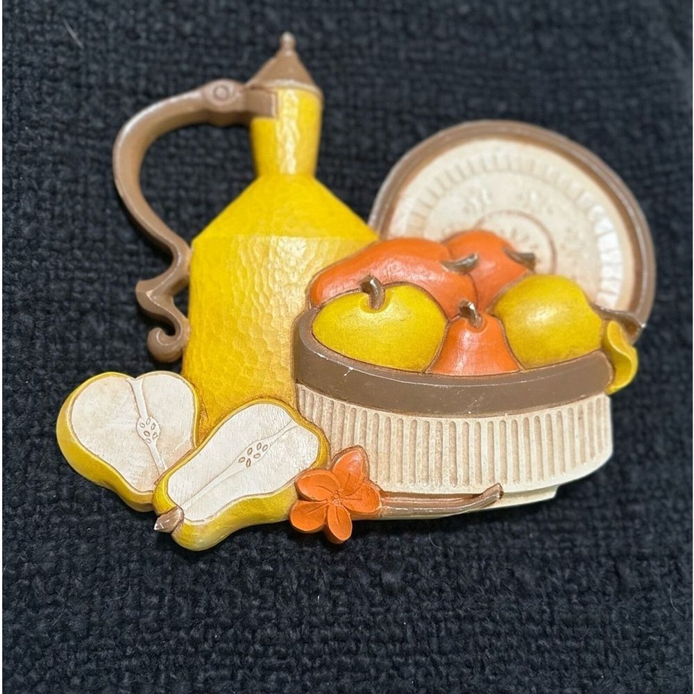 Syroco Homco 7610 Wall Hanging Plaque MCM Made in‎ USA Vintage Fruit and kettle